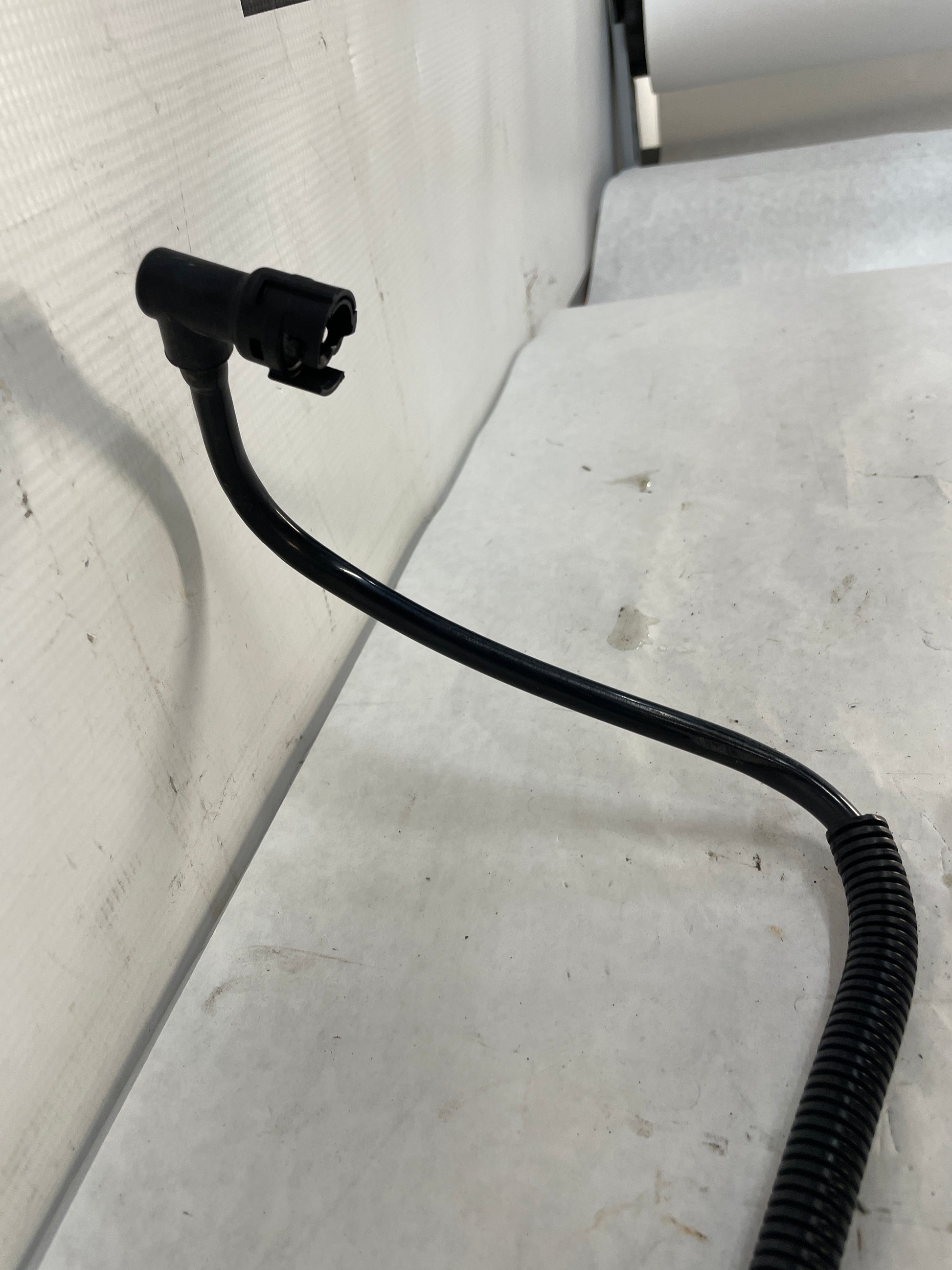 2013 Chevy Caprice PPV Intake EVAP Purge Solenoid Vacuum Lines Hoses Tubes OEM - Day's Parts Yard
