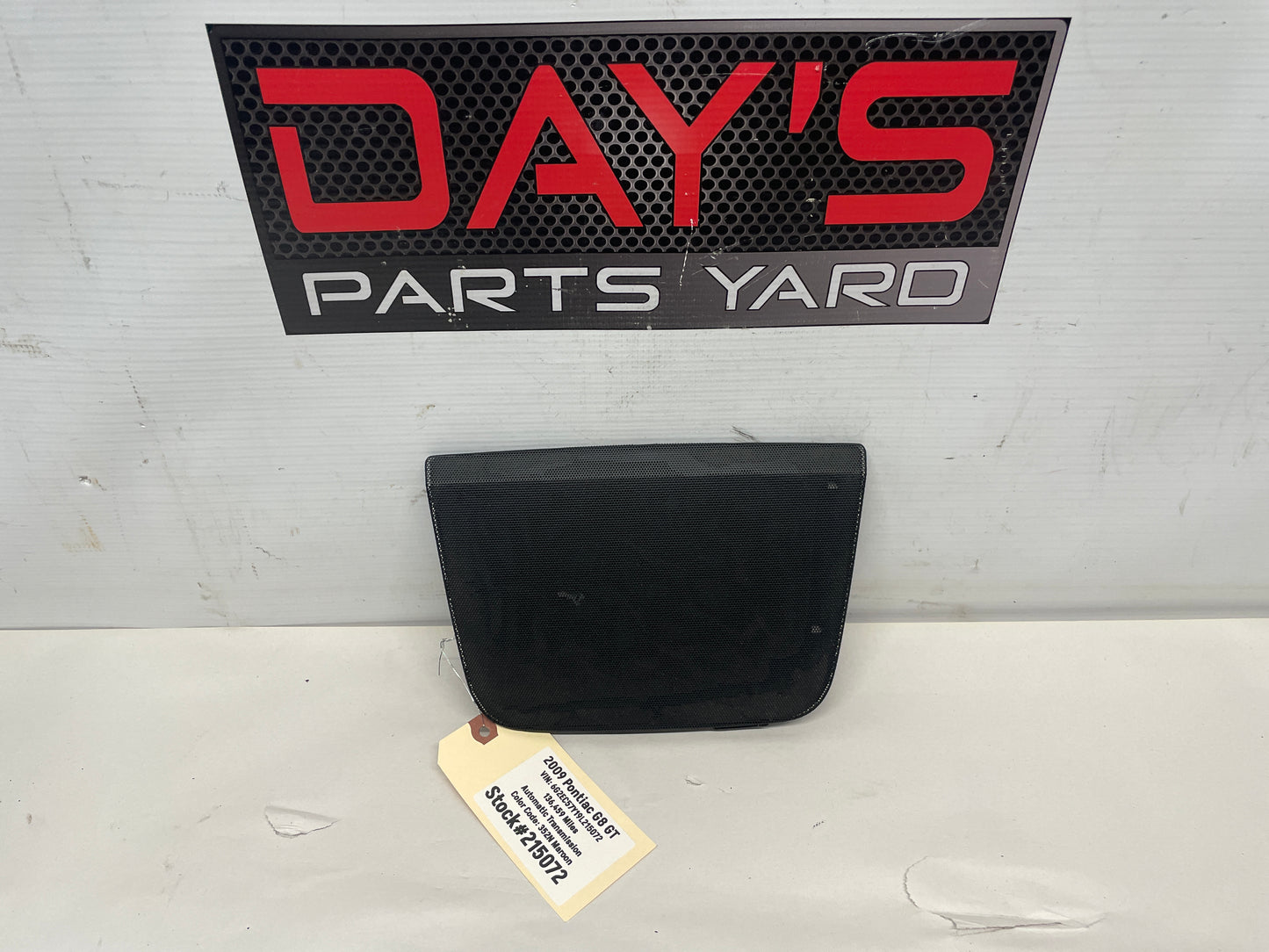 2009 Pontiac G8 GT Center Dash Speaker Cover Grille Grill OEM - Day's Parts Yard