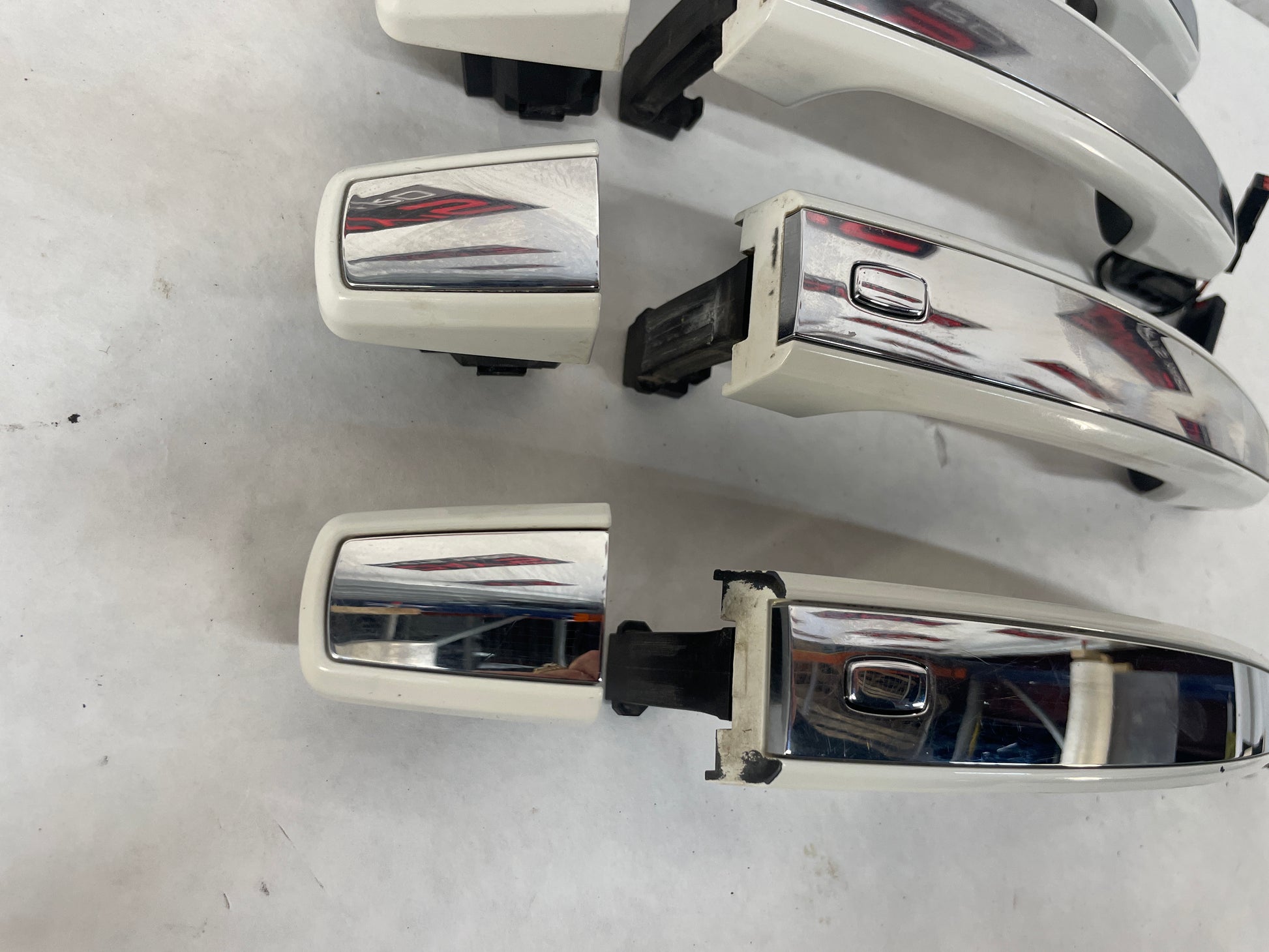 2014 Chevy SS Sedan Exterior Door Handles Set White OEM - Day's Parts Yard