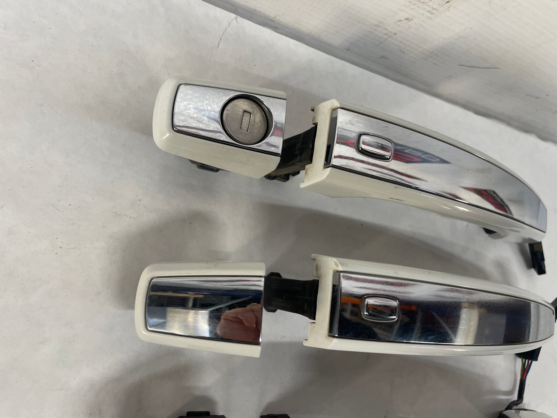 2014 Chevy SS Sedan Exterior Door Handles Set White OEM - Day's Parts Yard