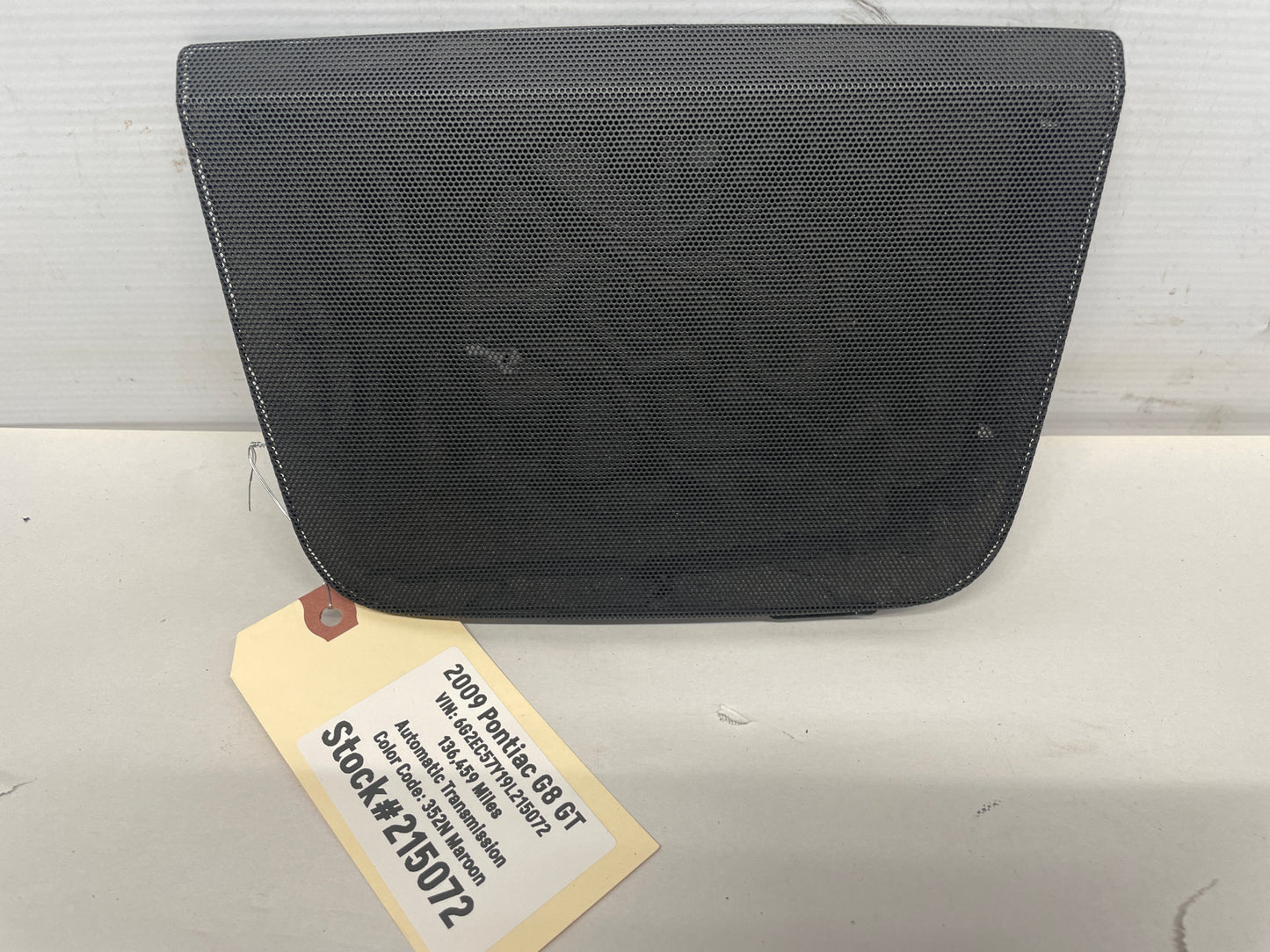 2009 Pontiac G8 GT Center Dash Speaker Cover Grille Grill OEM - Day's Parts Yard