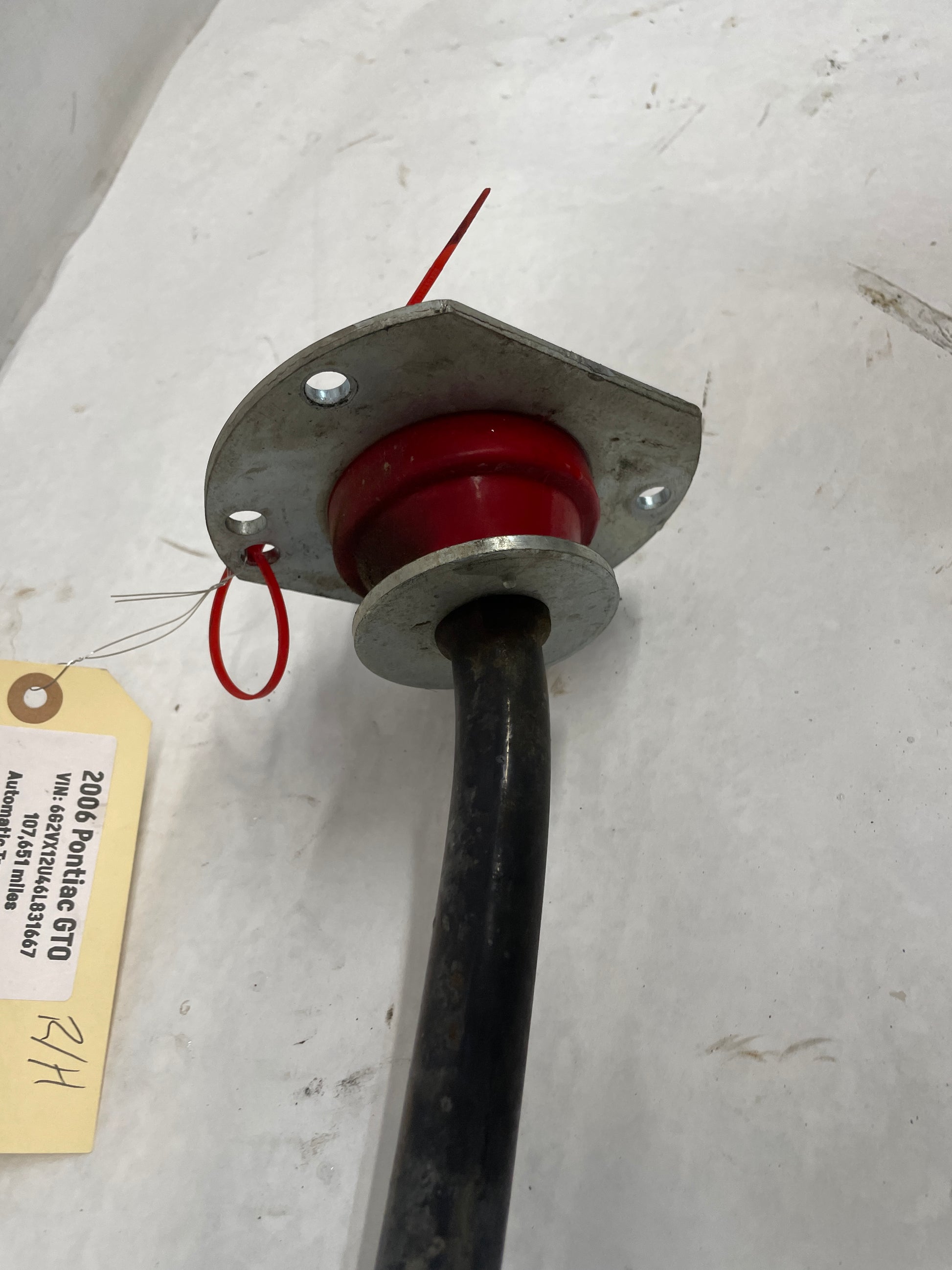 2006 Pontiac GTO RH Passenger Front Suspension Lower Control Arm Radius Rod OEM - Day's Parts Yard