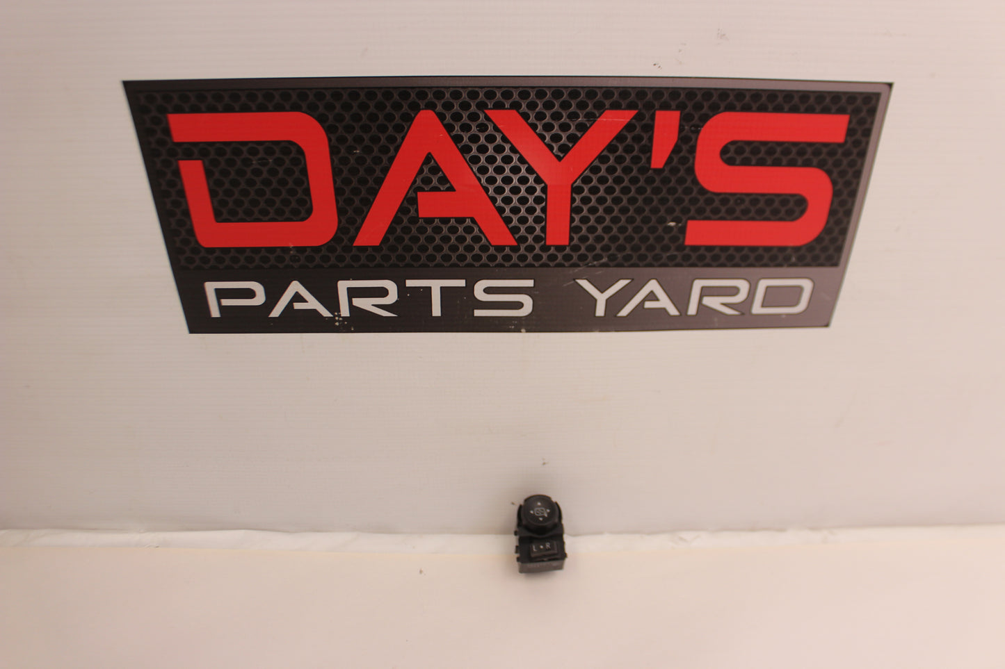 2015 Chevy SS Sedan LH Driver Mirror Switch Control OEM