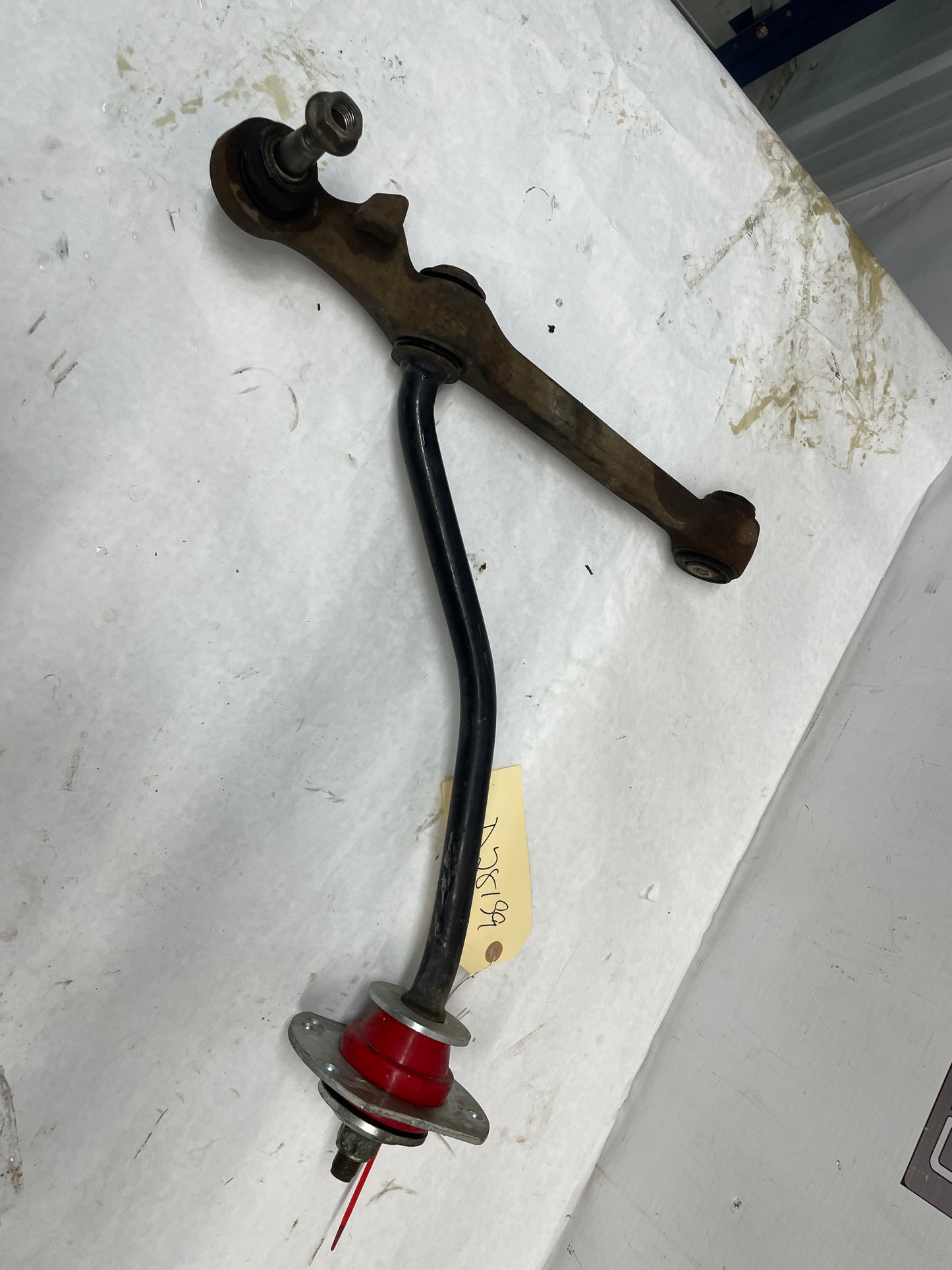 2006 Pontiac GTO RH Passenger Front Suspension Lower Control Arm Radius Rod OEM - Day's Parts Yard