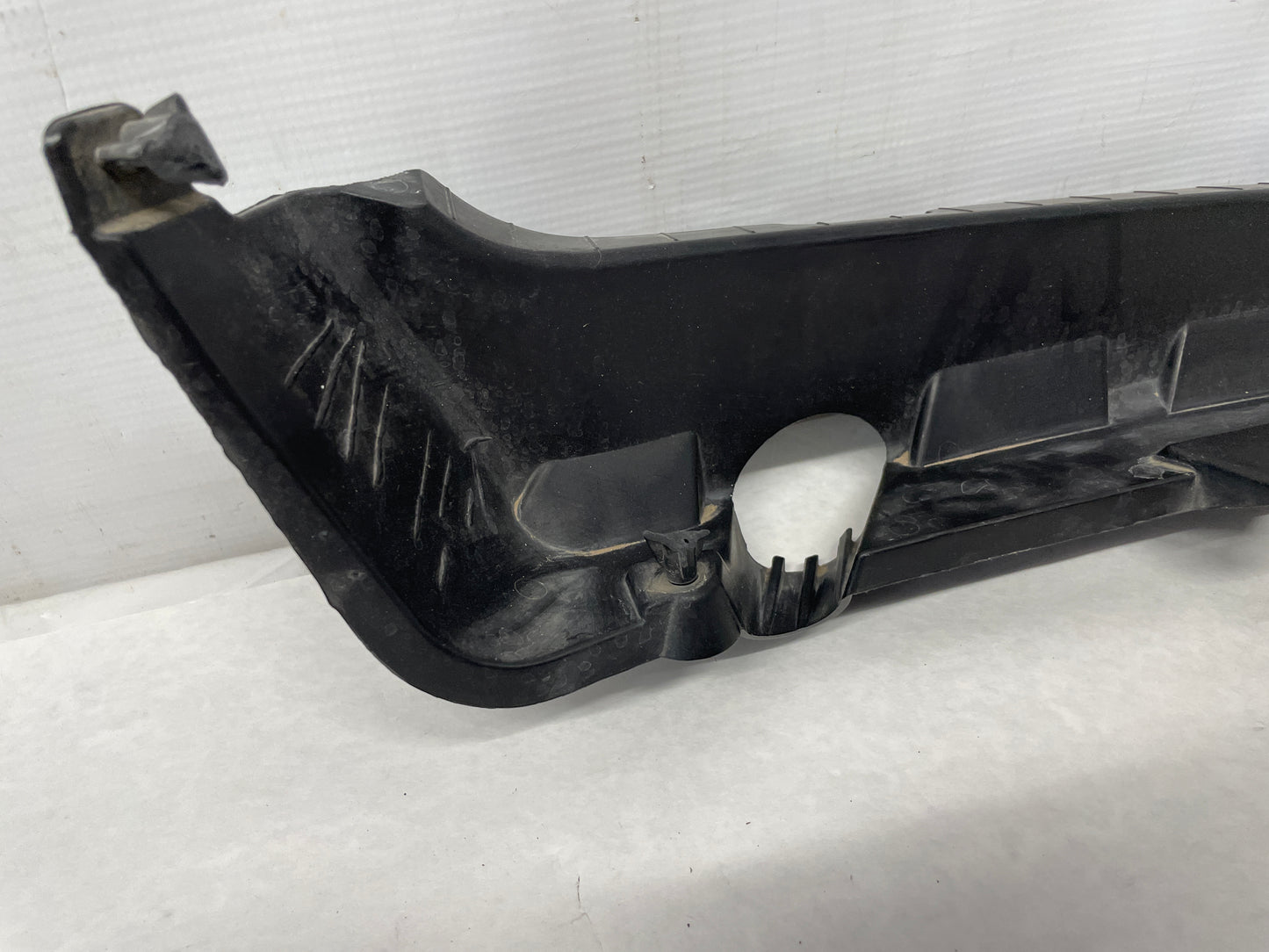 2015 Chevy Camaro SS LH Driver Headlight Head Light Bumper Bracket Guide OEM