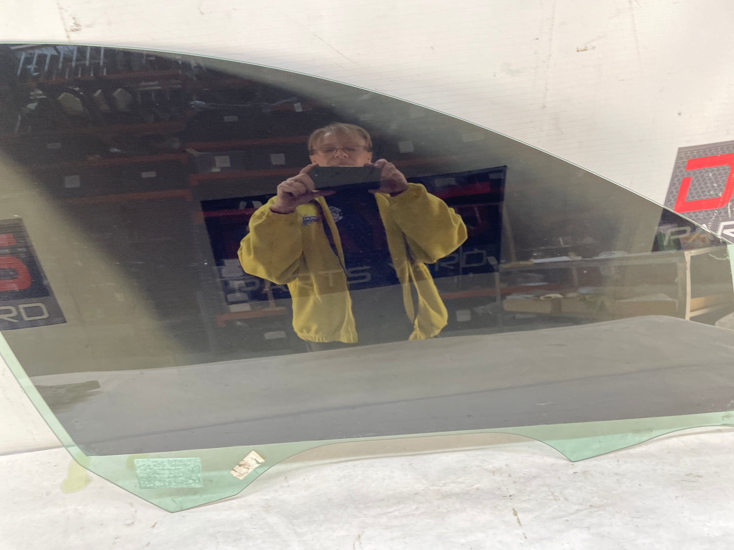 2013 Chevy Caprice PPV RH Passenger Front Door Window Glass OEM - Day's Parts Yard