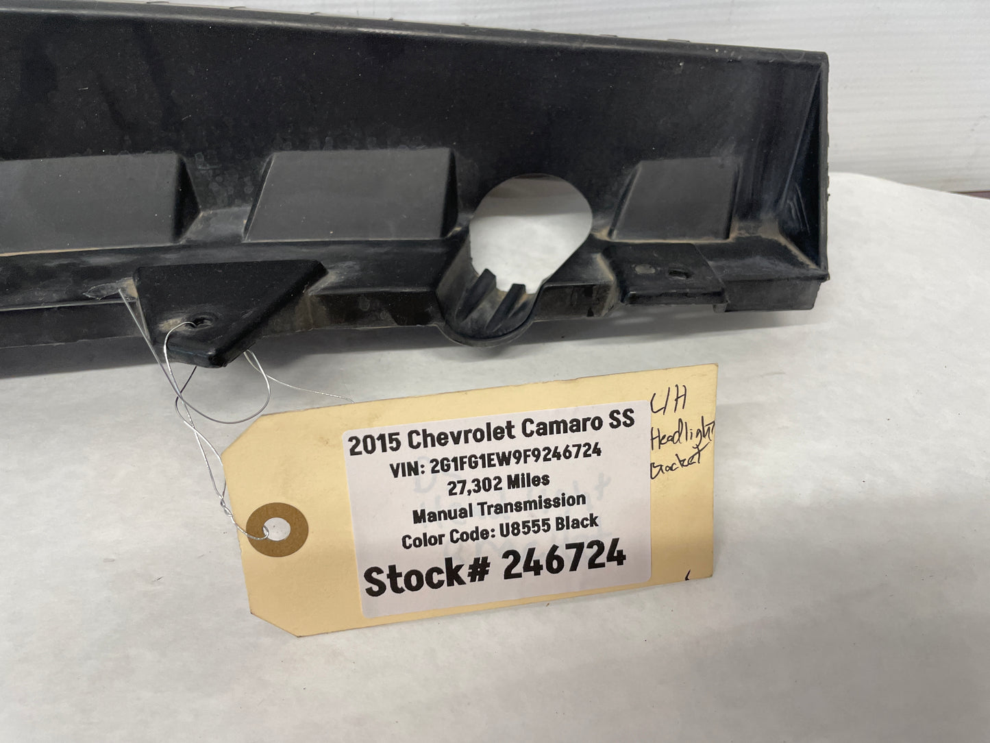 2015 Chevy Camaro SS LH Driver Headlight Head Light Bumper Bracket Guide OEM