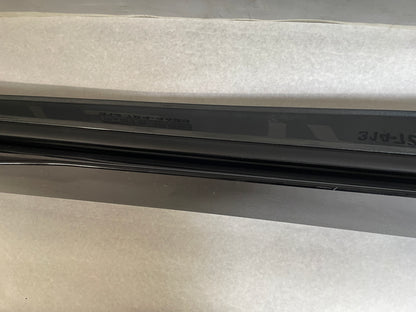 2018 Chevy Camaro ZL1 RH Passenger Rocker Molding Panel Black OEM - Day's Parts Yard