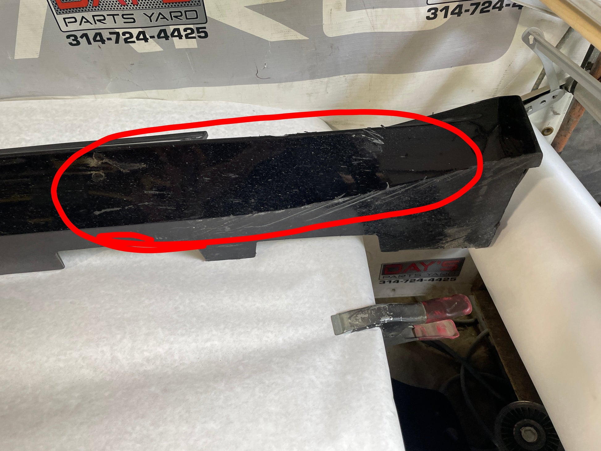 2018 Chevy Camaro ZL1 RH Passenger Rocker Molding Panel Black OEM - Day's Parts Yard