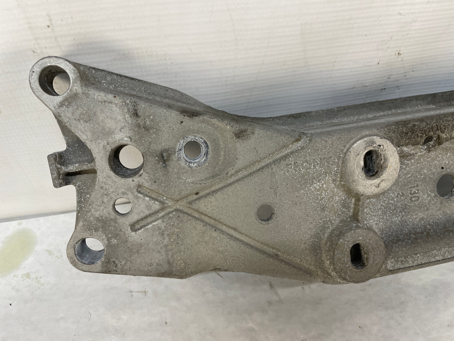 2013 Chevy Caprice PPV Automatic Transmission Crossmember Mount Support OEM - Day's Parts Yard