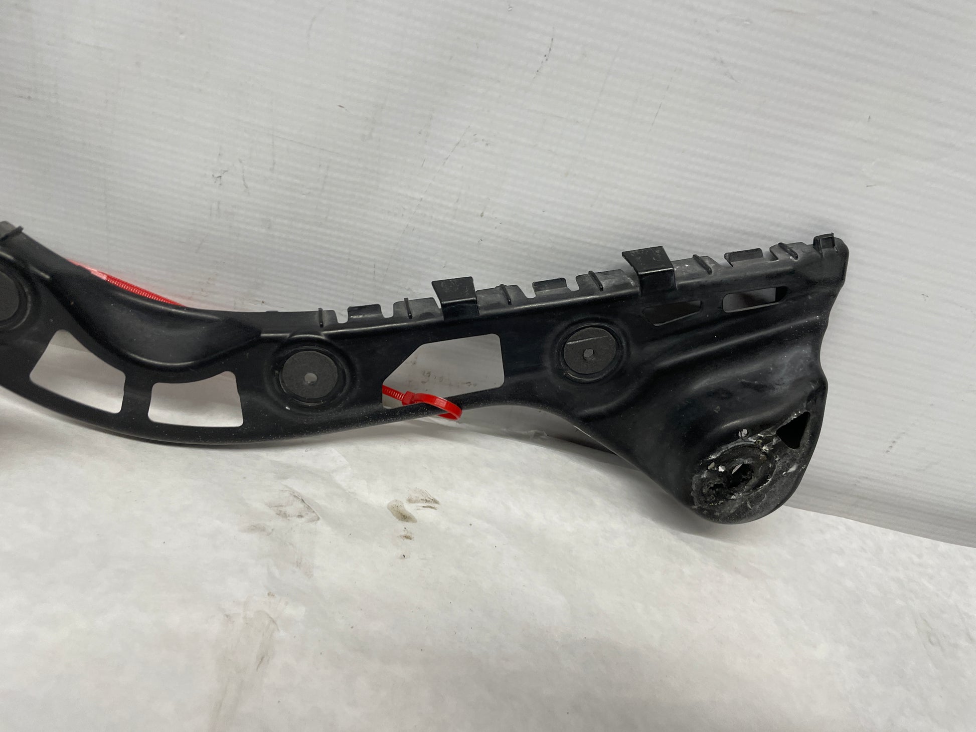 2015 Chevy SS Sedan LH Driver Rear Bumper Brackets Guides OEM - Day's Parts Yard