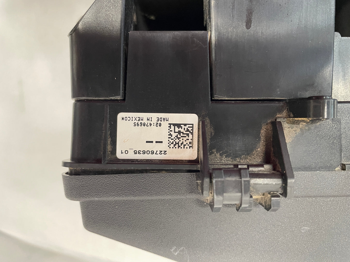 2015 Chevy Camaro SS Accessory Wiring Junction Fuse Relay Box Block OEM