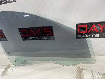 2009 Pontiac G8 GT Front RH Passenger Door Window Glass OEM - Day's Parts Yard
