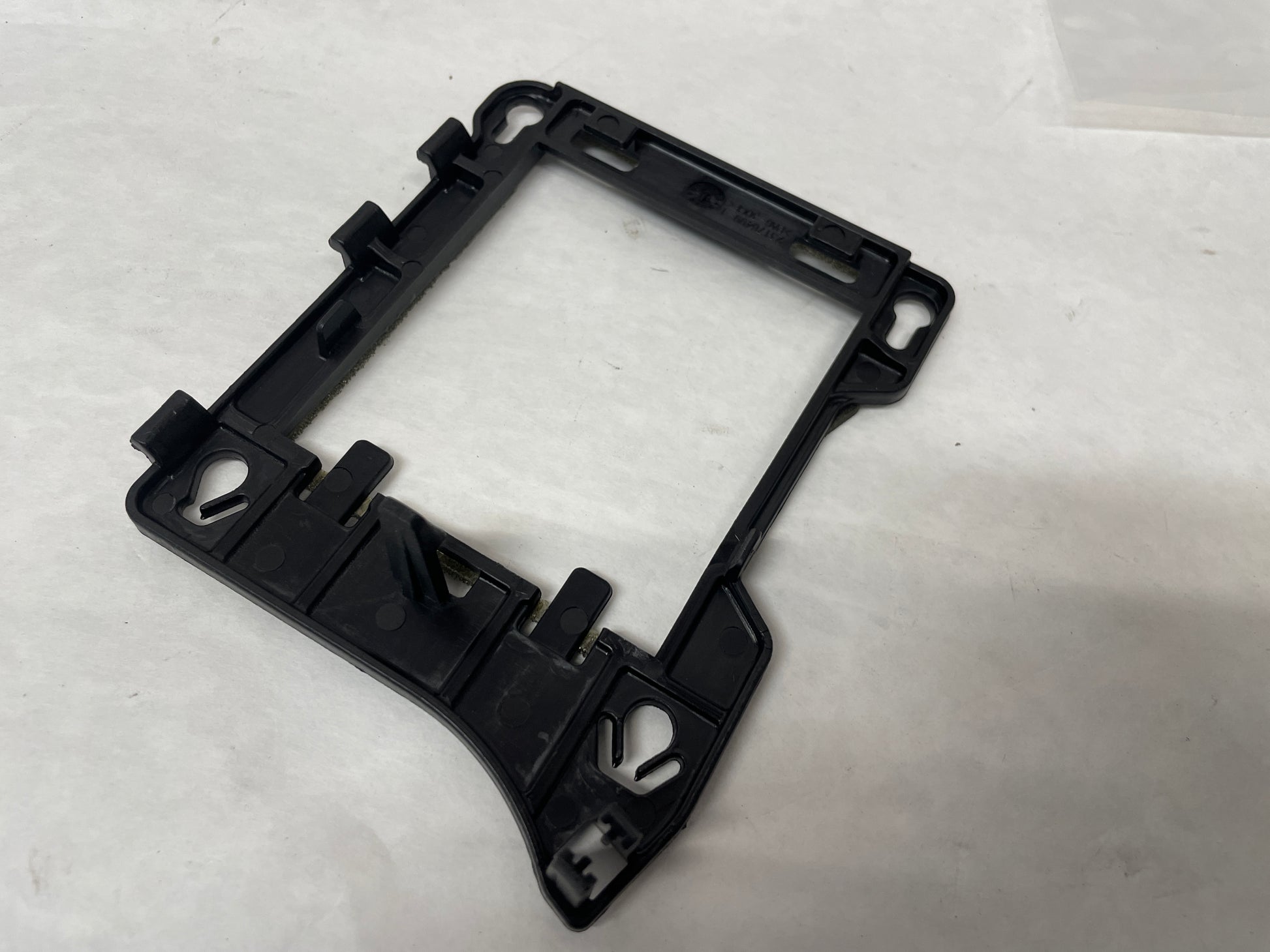 2015 Chevy SS Sedan Windshield Lane Departure Camera Module Bracket OEM - Day's Parts Yard