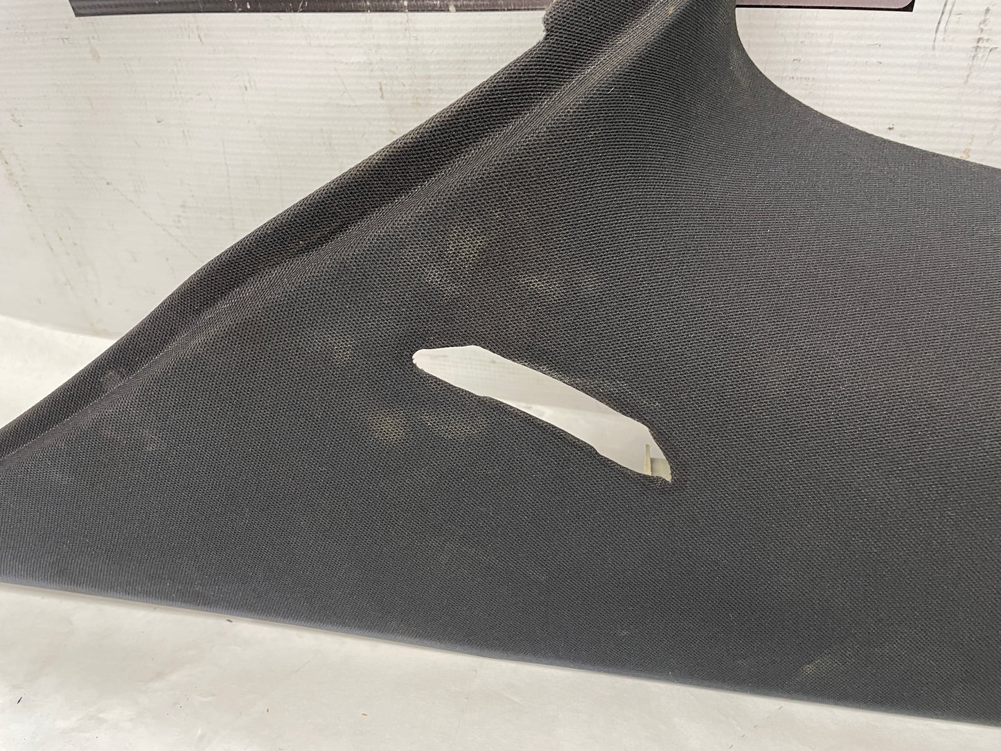 2005 Pontiac GTO RH Passenger Rear Interior C Pillar Seat Belt Cover Trim Panel OEM