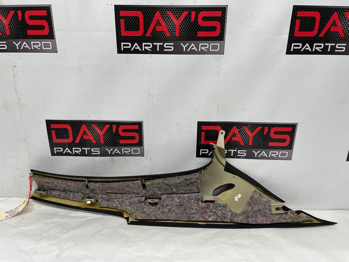 2005 Pontiac GTO RH Passenger Rear Interior C Pillar Seat Belt Cover Trim Panel OEM
