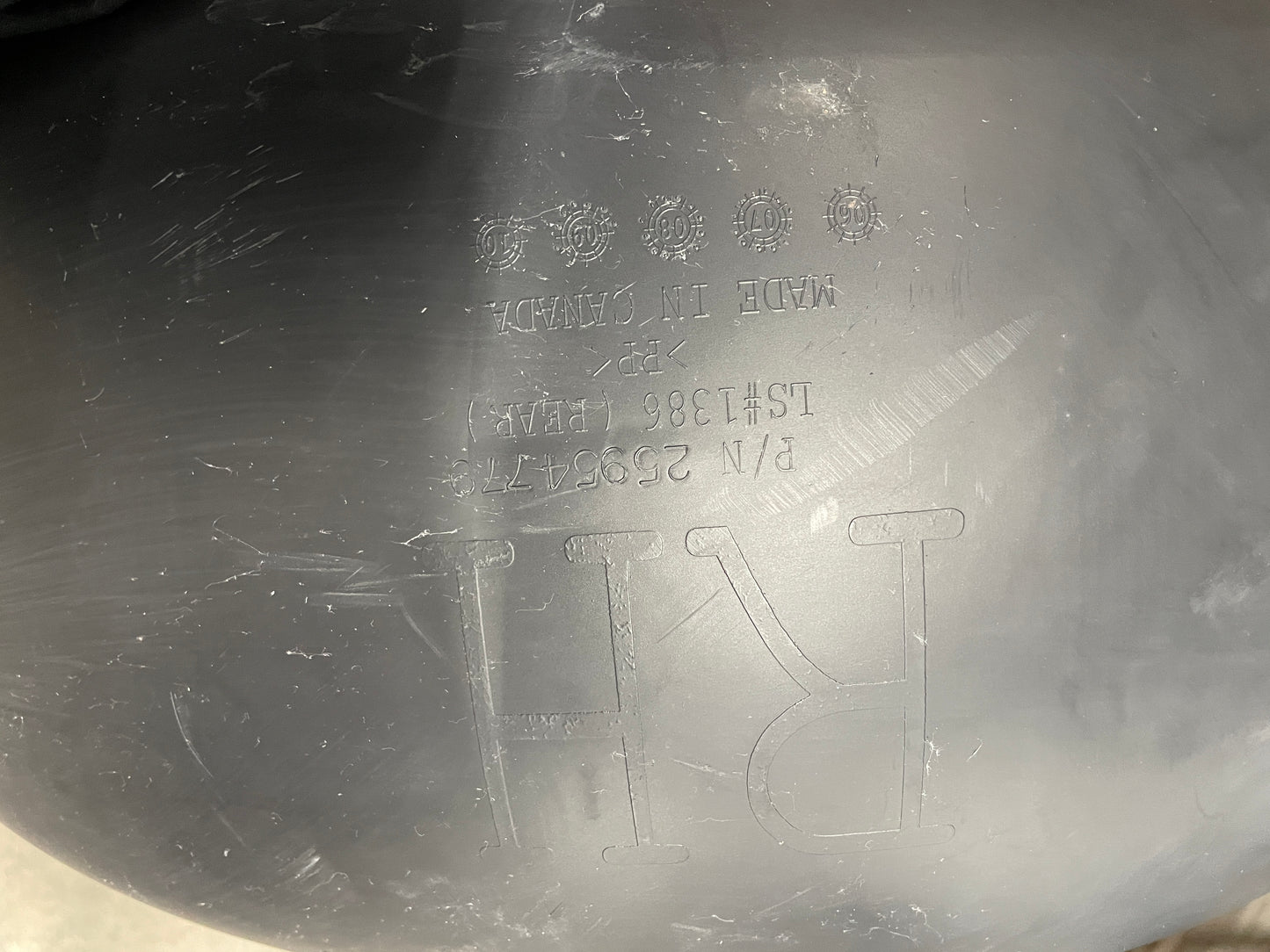 2010 Cadillac CTS-V Sedan RH Passenger Rear Fender Wheel House Well Liner OEM