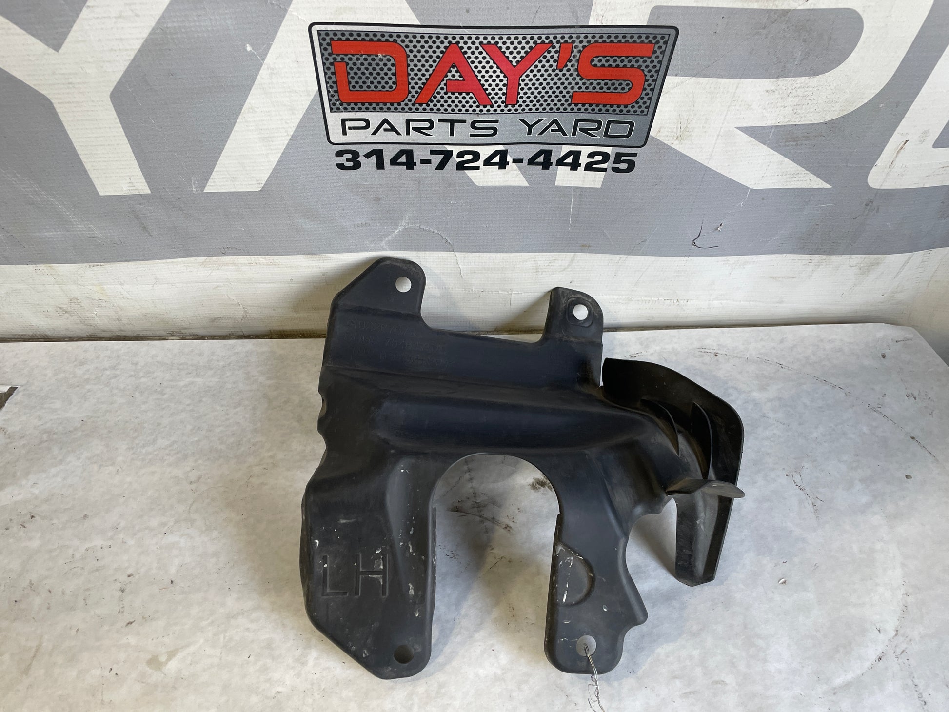 2016 Chevy SS Sedan LH Driver Splash Shield OEM - Day's Parts Yard