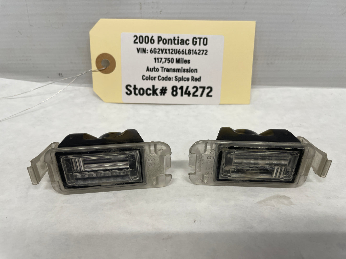 2006 Pontiac License Plate Tag Light Lamp Set OEM - Day's Parts Yard
