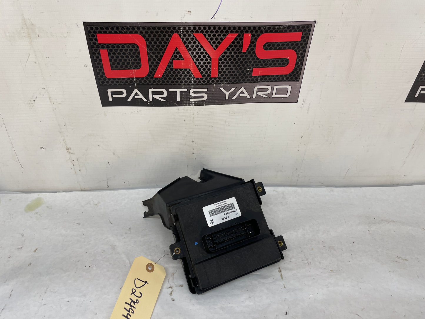 2010 Cadillac CTS-V Sedan Fuel Pump Control Module w/ Bracket OEM