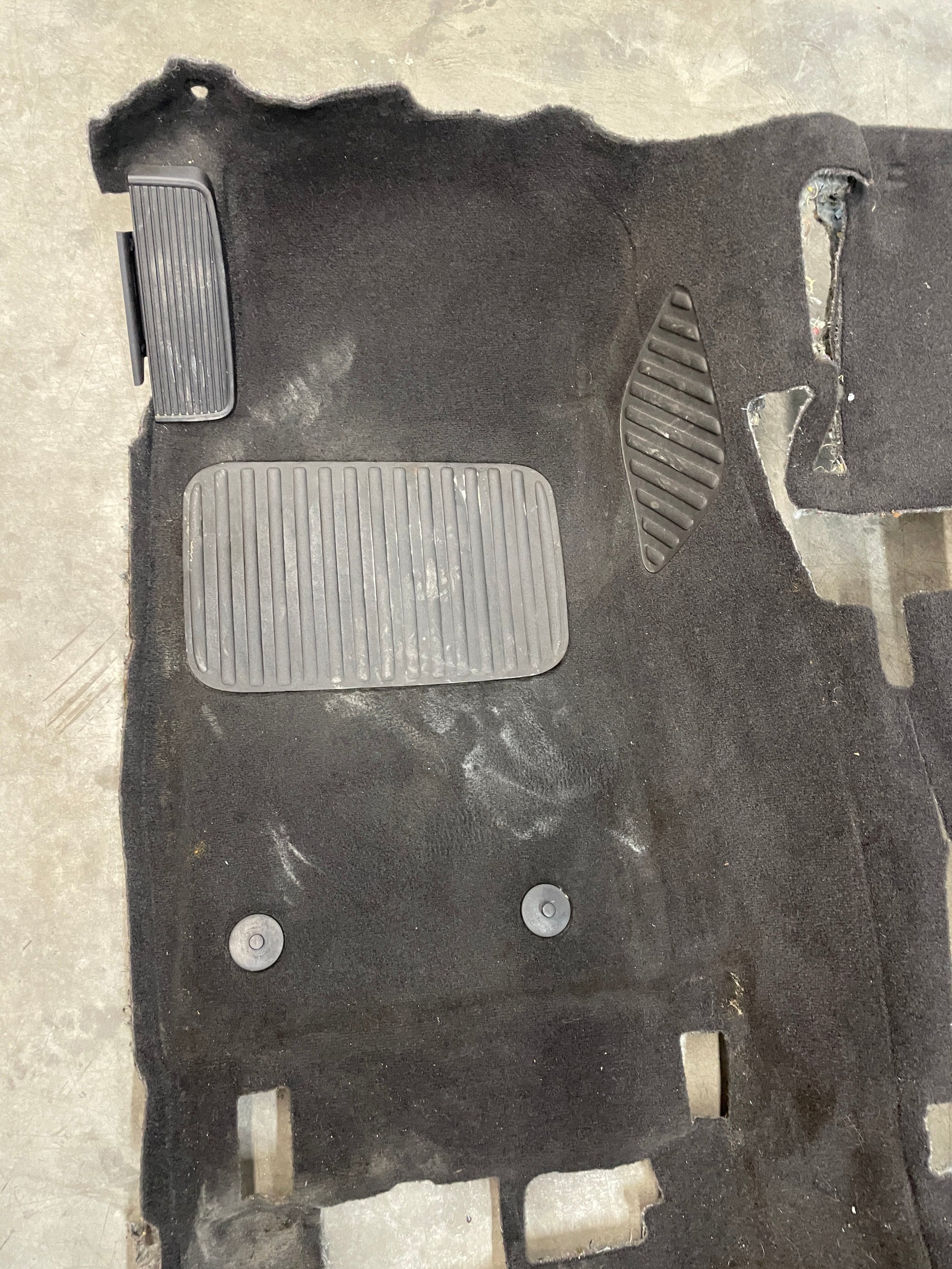 2015 Chevy SS Sedan Complete Floor Panel Carpet OEM - Day's Parts Yard