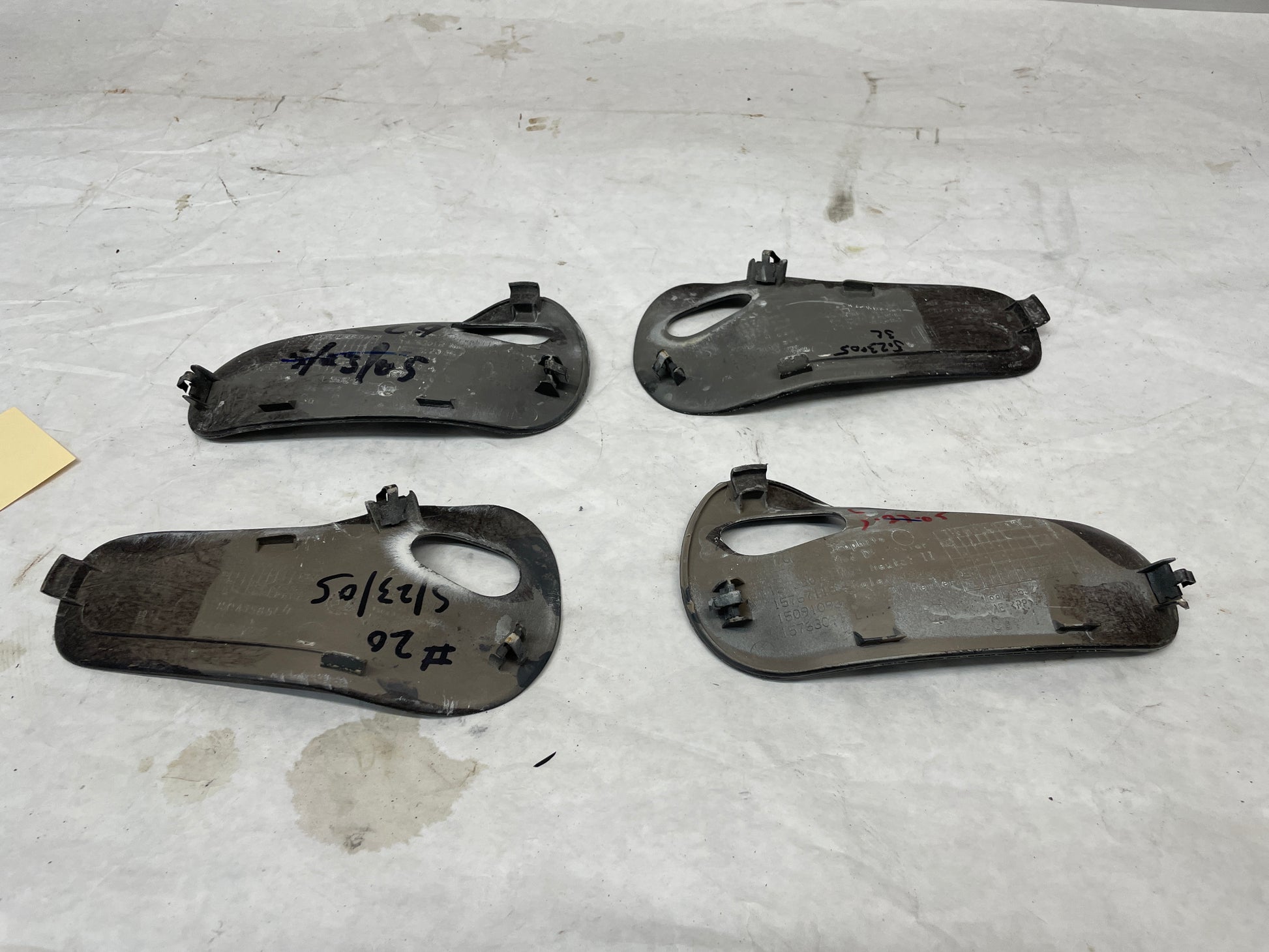 2005 Chevy Avalanche Front and Rear Exterior Door Handle Trim OEM - Day's Parts Yard