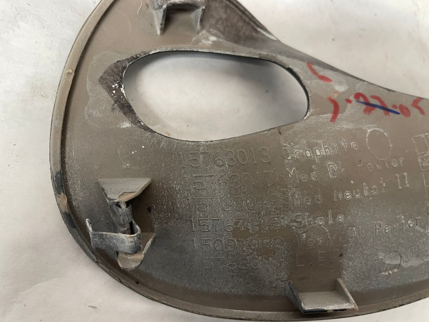 2005 Chevy Avalanche Front and Rear Exterior Door Handle Trim OEM - Day's Parts Yard