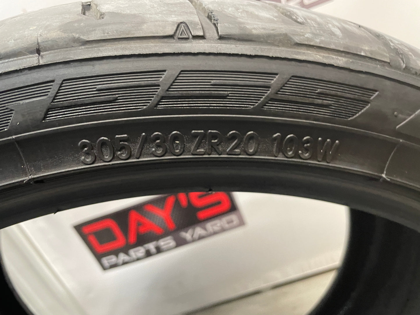 Nitto NT555 G2 305/30ZR20 Tire