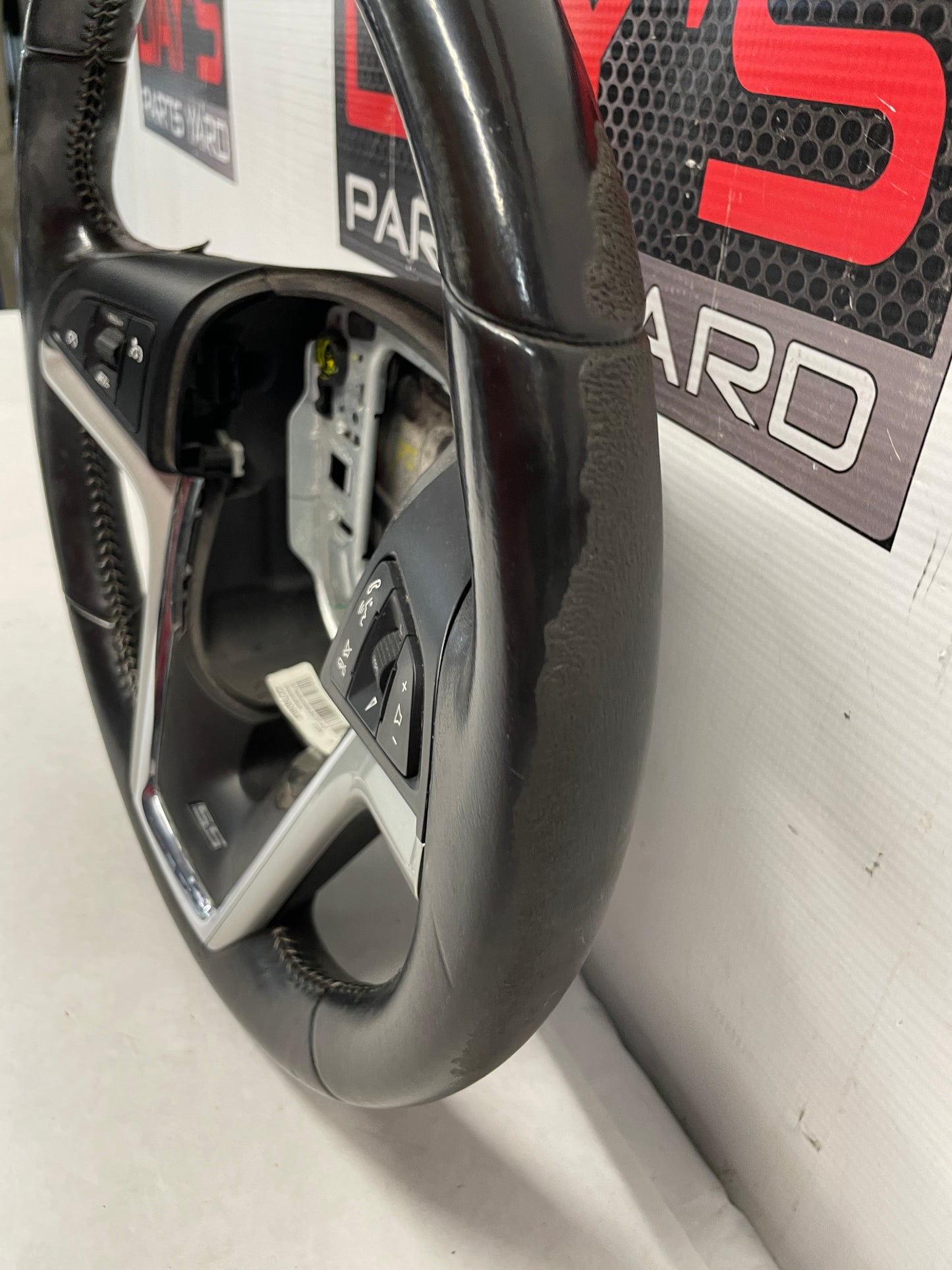 2015 Chevy Camaro SS Steering Wheel OEM