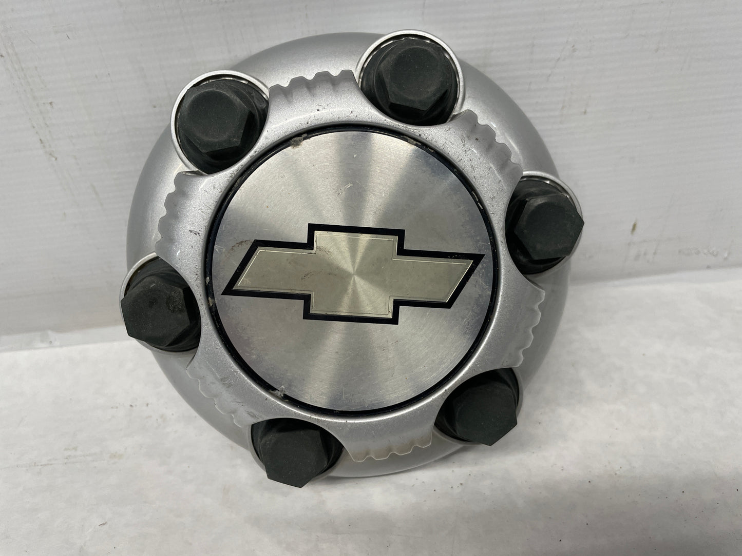 GMC Wheel Center Cap 6 Lug OEM - Day's Parts Yard