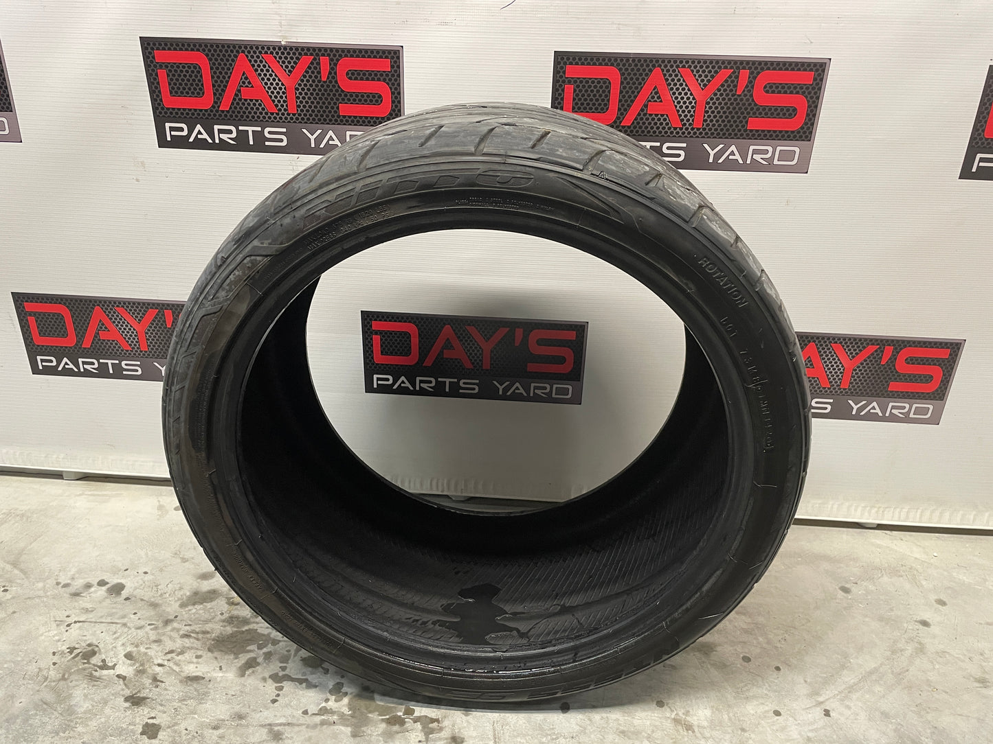 Nitto NT555 G2 305/30ZR20 Tire