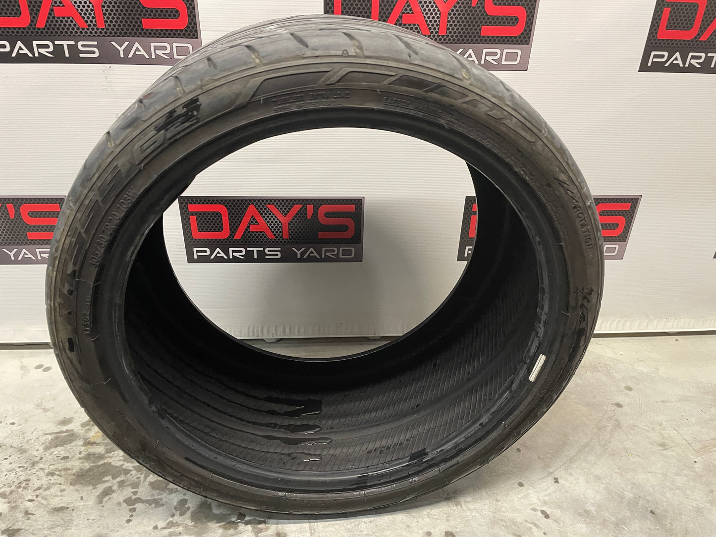Nitto NT555 G2 305/30ZR20 Tire