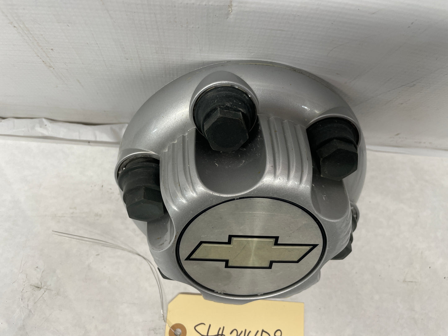 GMC Wheel Center Cap 6 Lug OEM - Day's Parts Yard