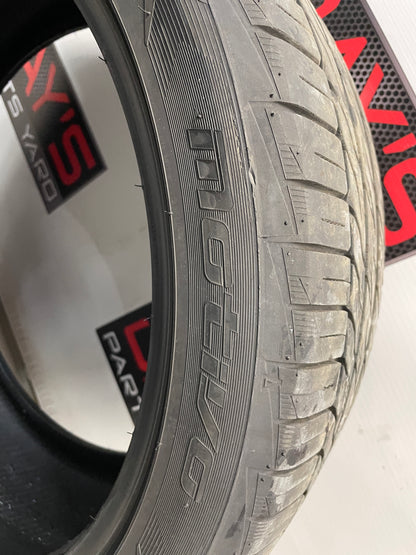 Nitto Motivo 245/40ZR20 Tire