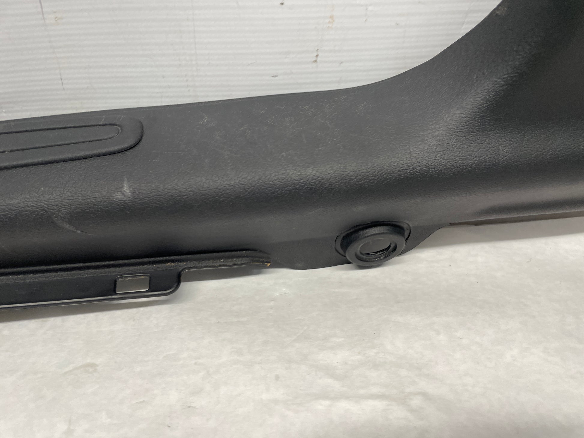2006 Pontiac GTO RH Passenger Interior Sill Carpet Retainer Trim Cover Panel OEM - Day's Parts Yard