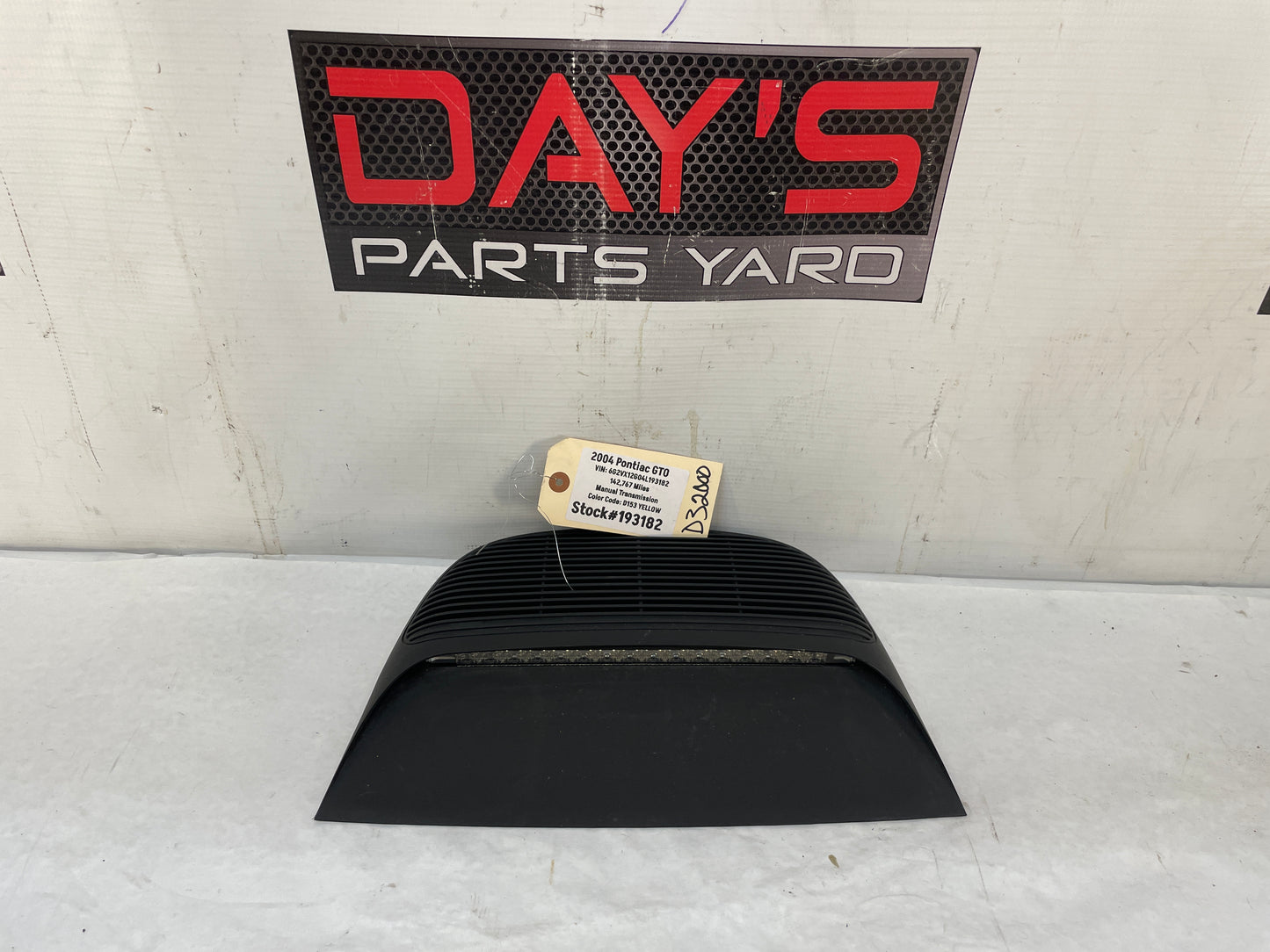 2004 Pontiac GTO 3rd Third Brake Taillight Light Lamp High Mount OEM - Day's Parts Yard