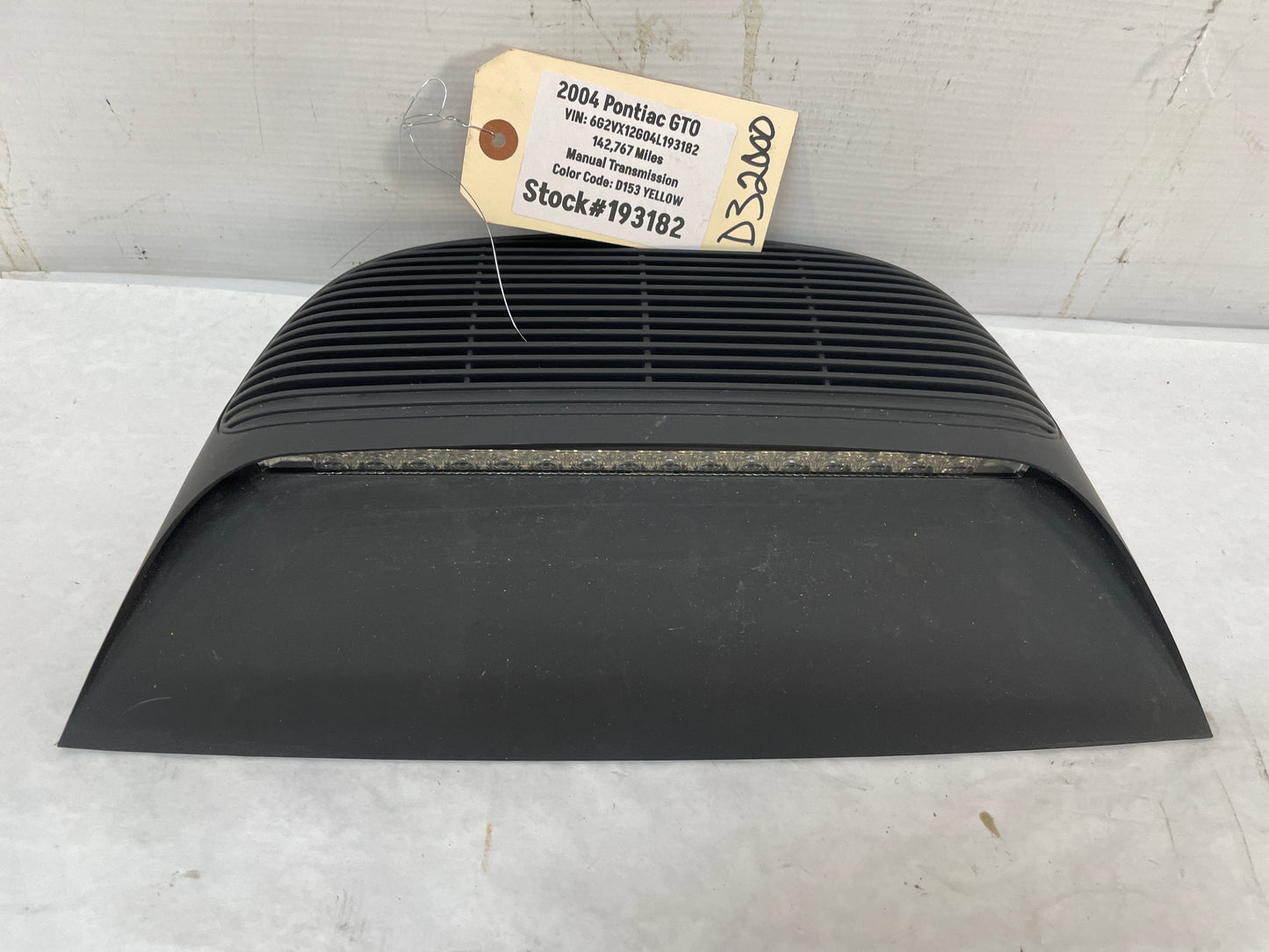 2004 Pontiac GTO 3rd Third Brake Taillight Light Lamp High Mount OEM - Day's Parts Yard
