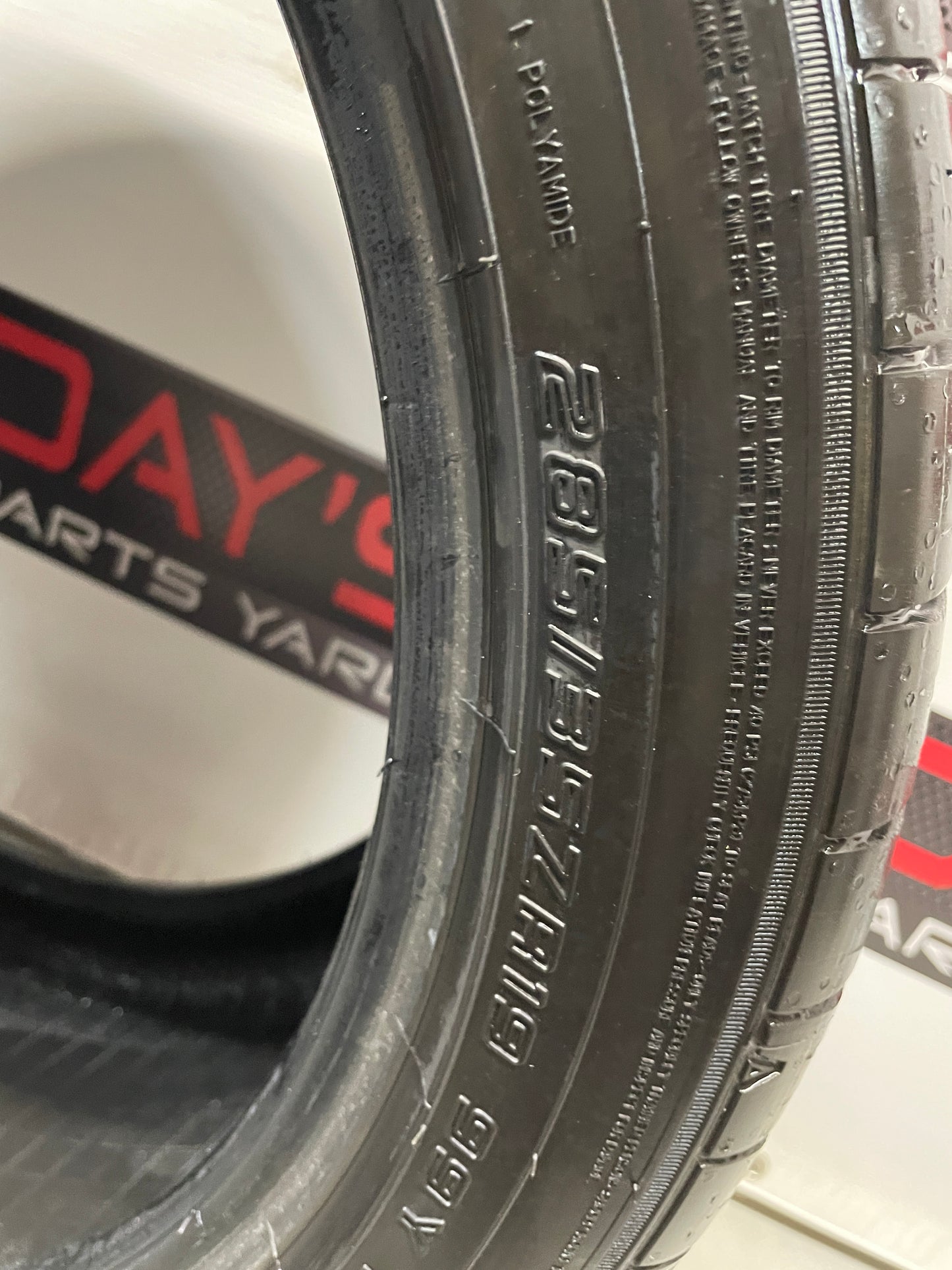 Falken Azenis FK460 A/S 285/35ZR19 Tire