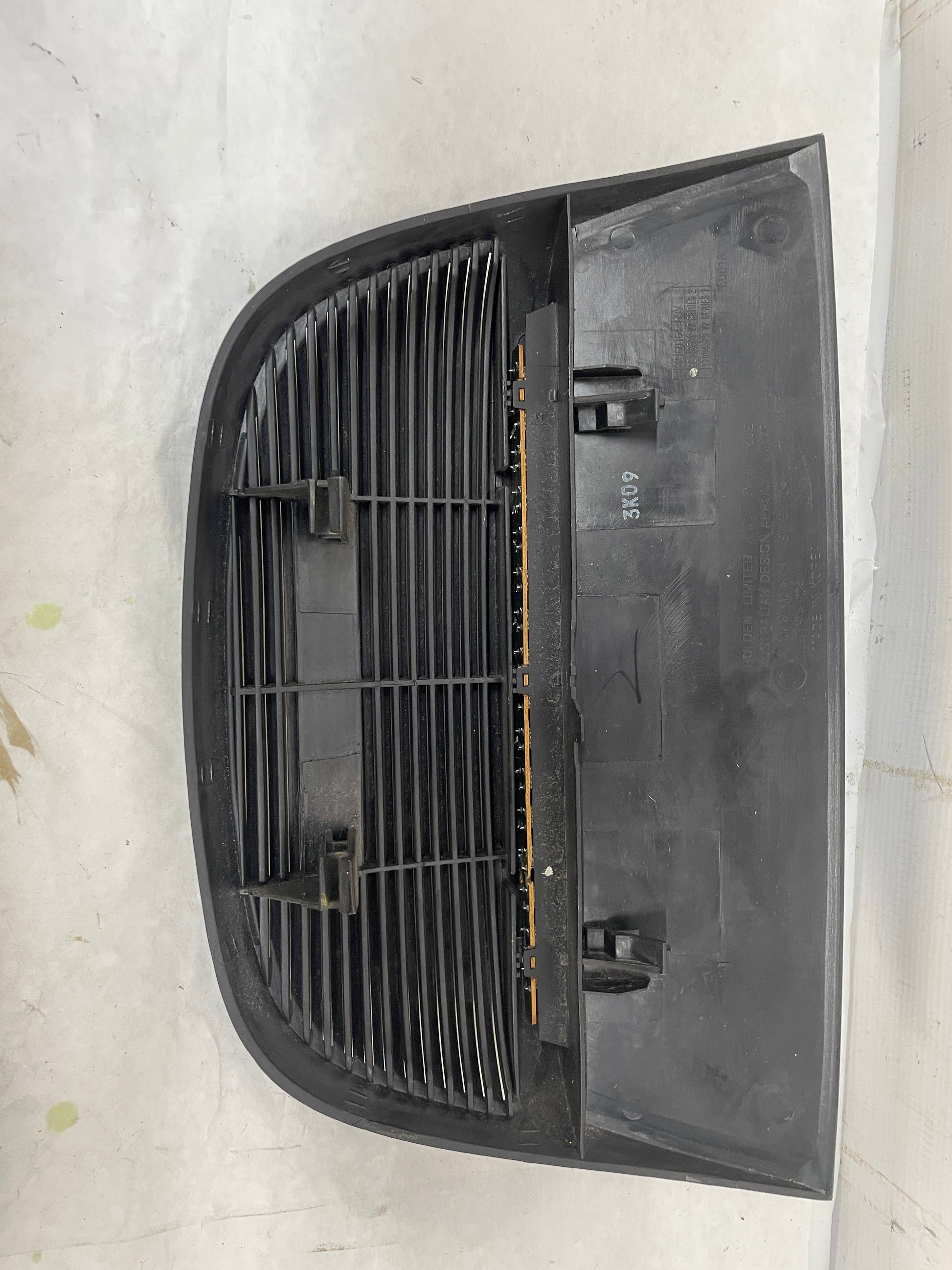 2004 Pontiac GTO 3rd Third Brake Taillight Light Lamp High Mount OEM - Day's Parts Yard
