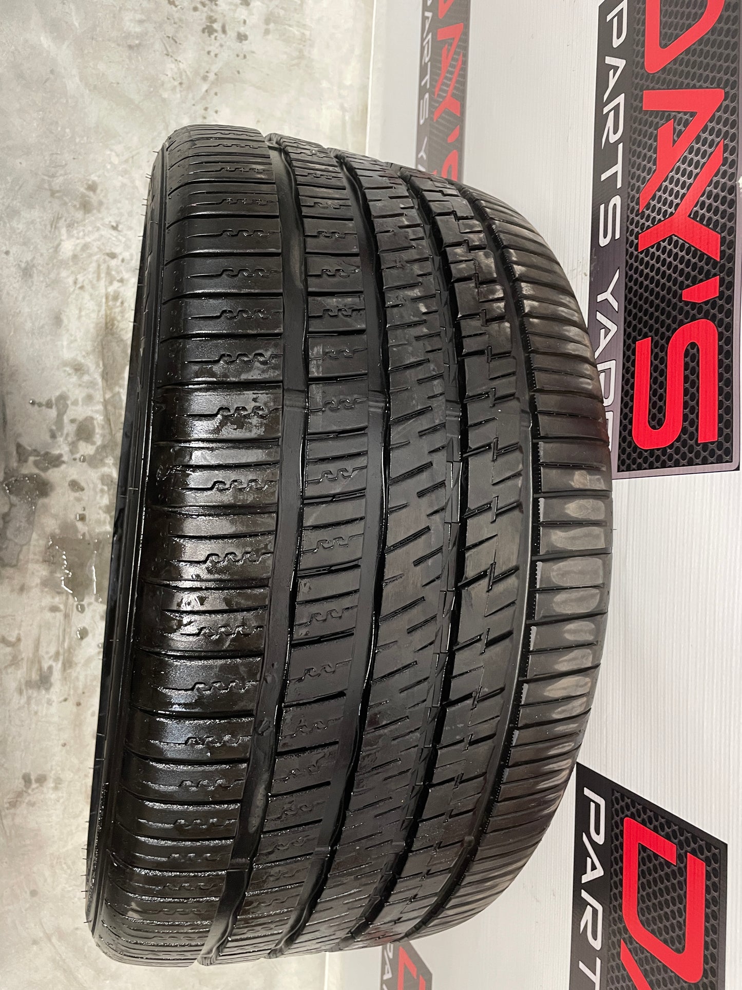 Falken Azenis FK460 A/S 285/35ZR19 Tire