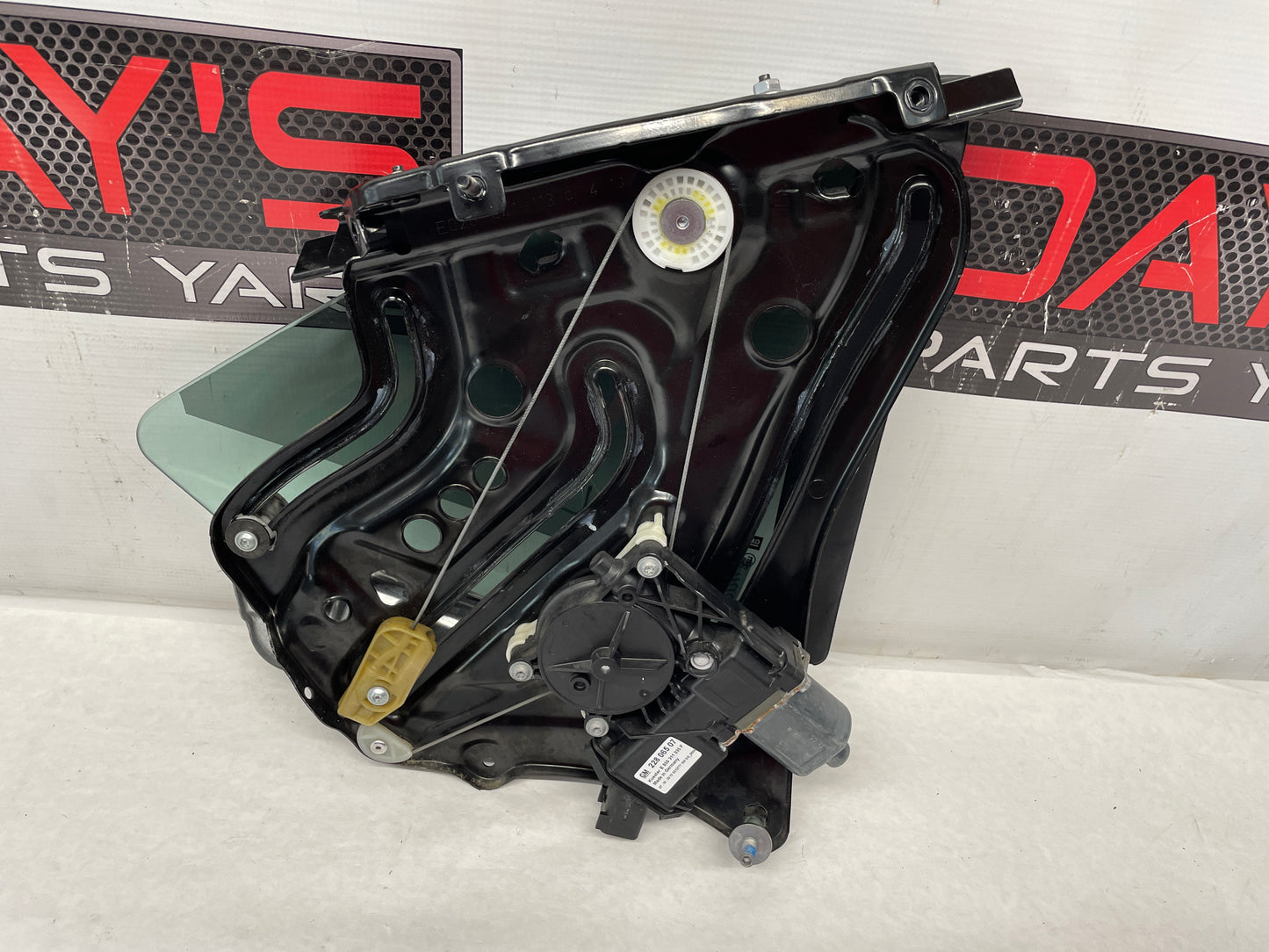 2015 Chevy Camaro SS Convertible LH Driver Quarter Window Motor Regulator OEM