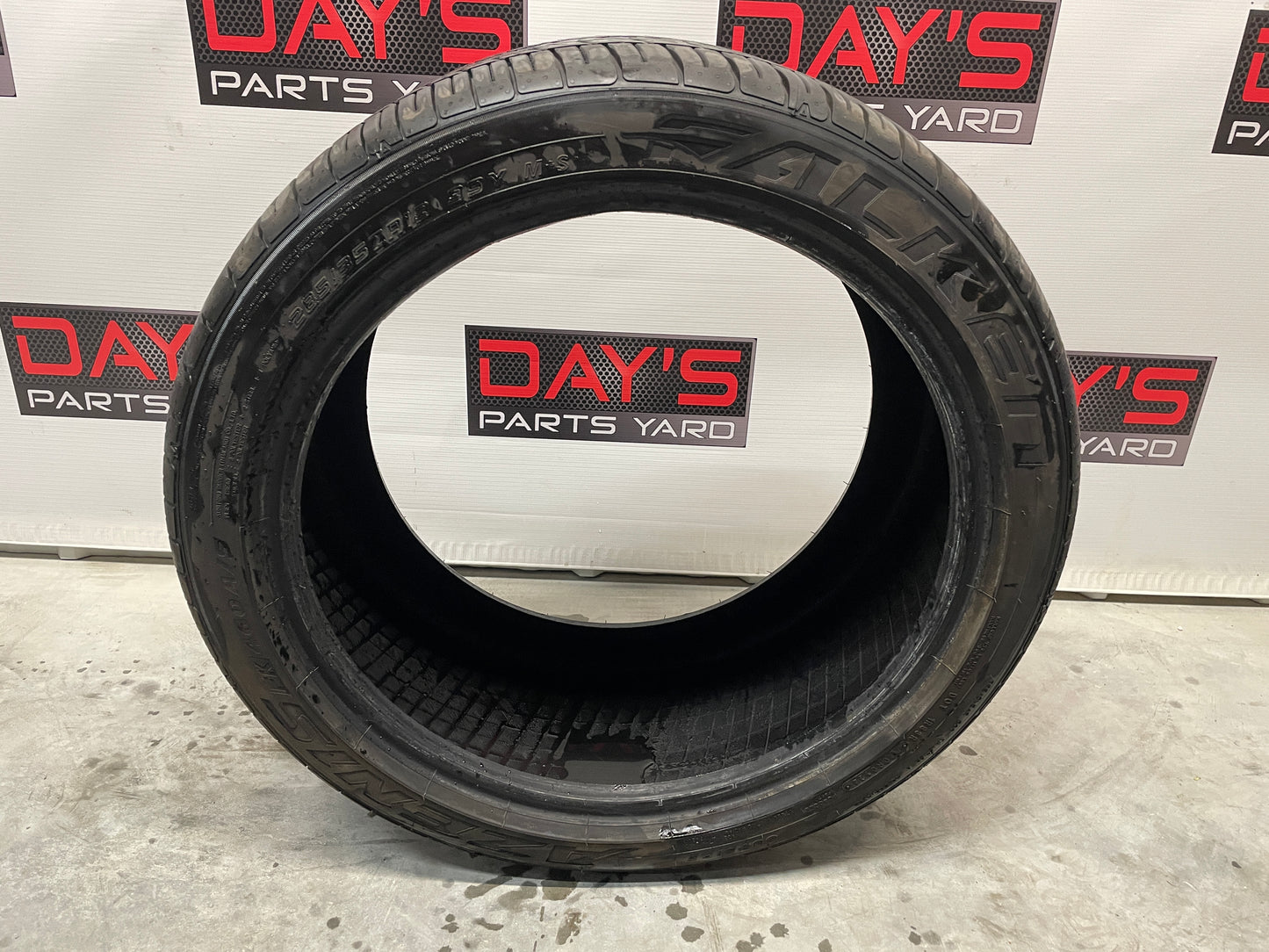 Falken Azenis FK460 A/S 285/35ZR19 Tire