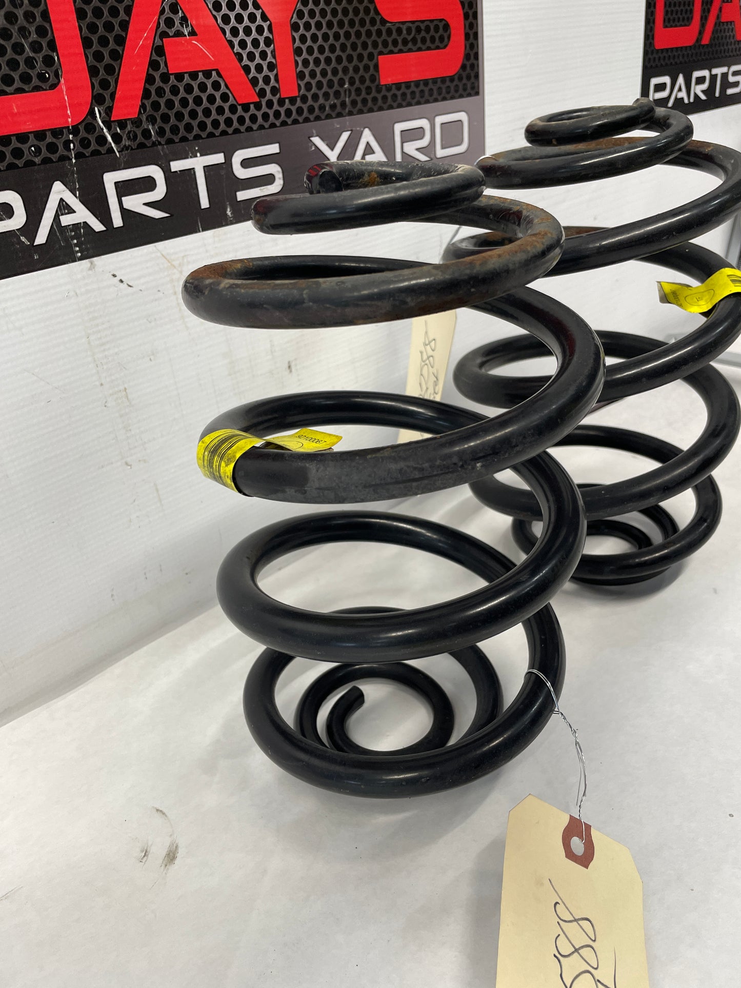 2005 Pontiac GTO Rear Coil Springs RH & LH OEM