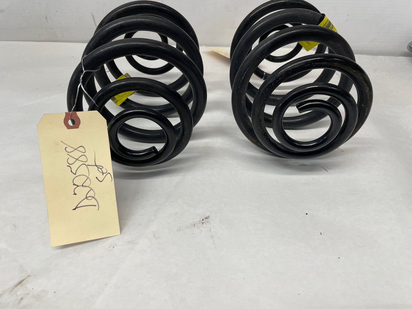 2005 Pontiac GTO Rear Coil Springs RH & LH OEM