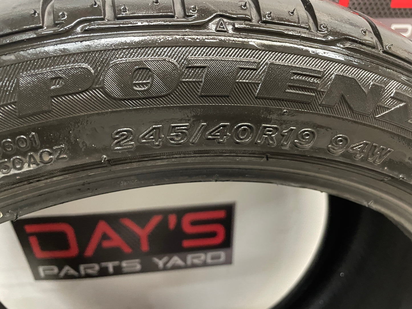 Bridgestone Potenza RE050A 245/40R19 Tire