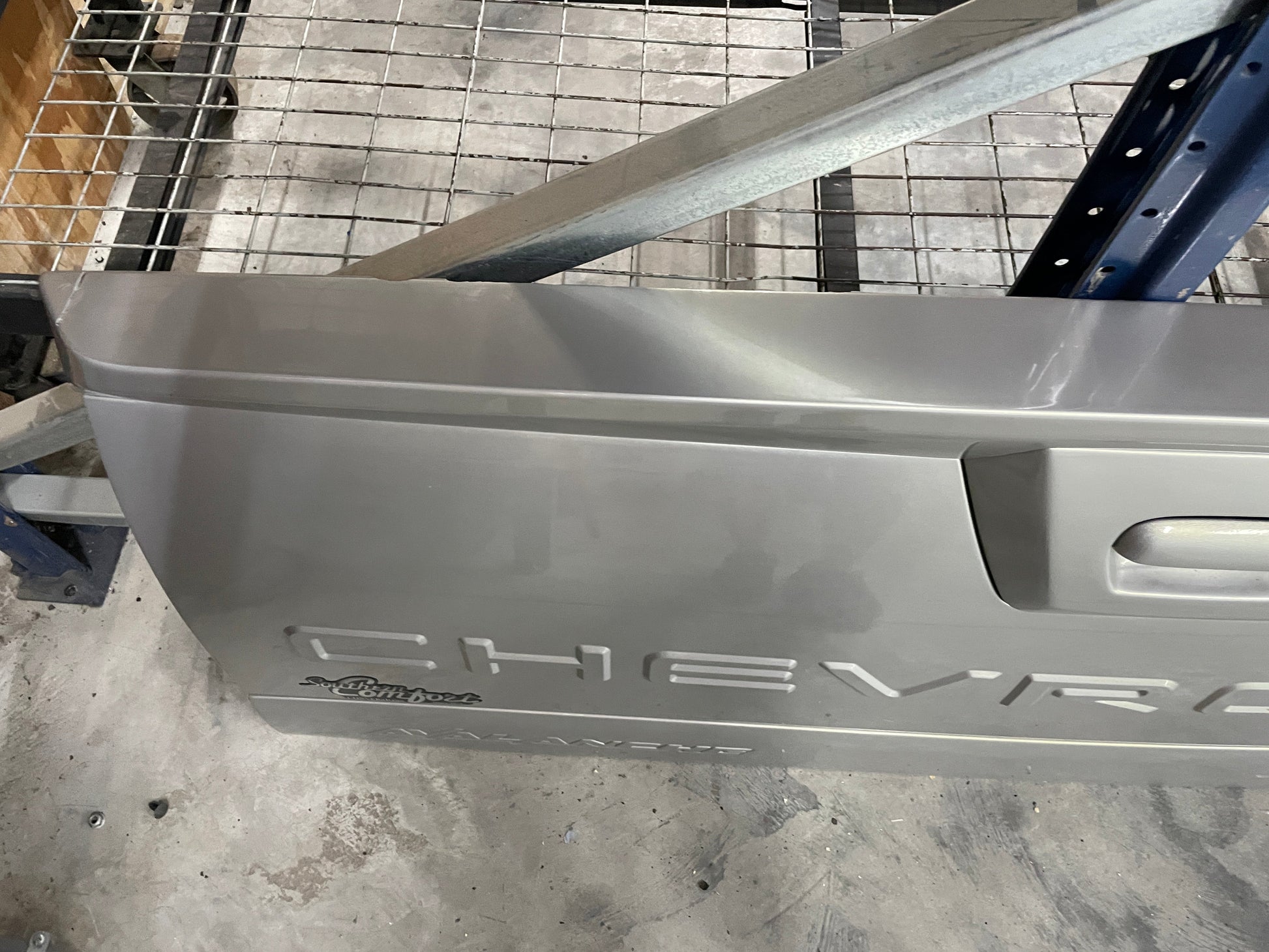 2005 Chevy Avalanche Tailgate Tail Gate OEM - Day's Parts Yard