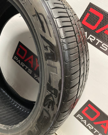 Falken Azenis FK460 A/S 255/40ZR19 Tire