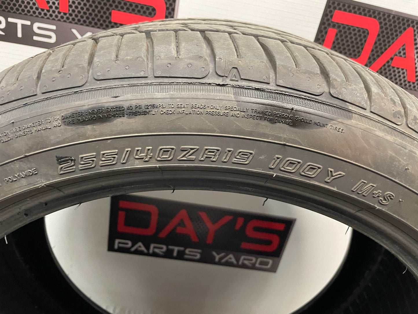 Falken Azenis FK460 A/S 255/40ZR19 Tire