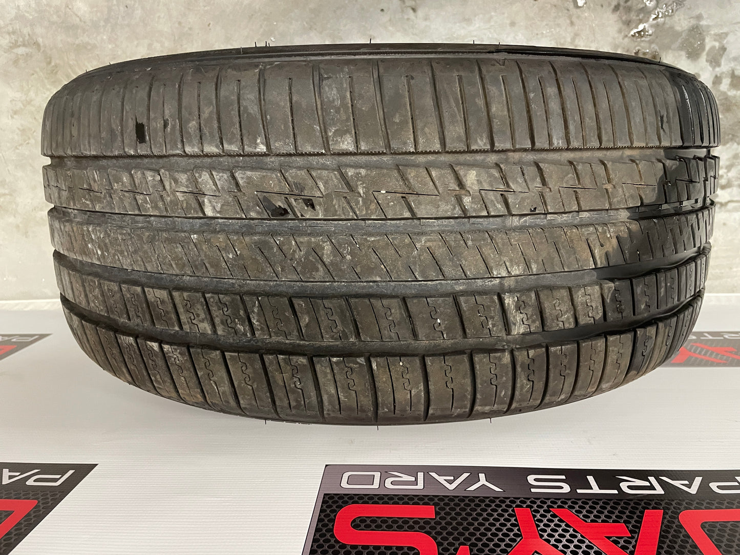 Falken Azenis FK460 A/S 255/40ZR19 Tire