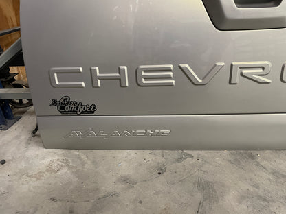 2005 Chevy Avalanche Tailgate Tail Gate OEM - Day's Parts Yard